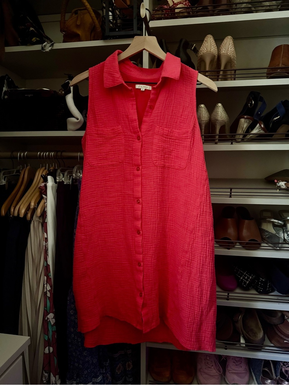 Sleeveless Button-Front Women's Top in Bright red
